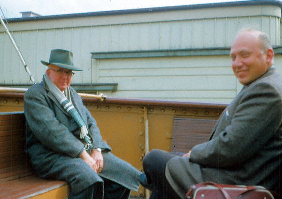 Box24 011 JackStill+JL (Manley Ferry)